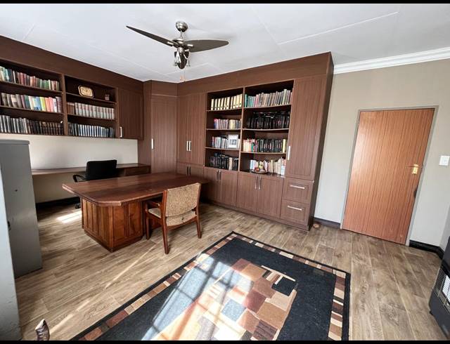 22,502M² FARM FOR SALE IN MOOILANDE